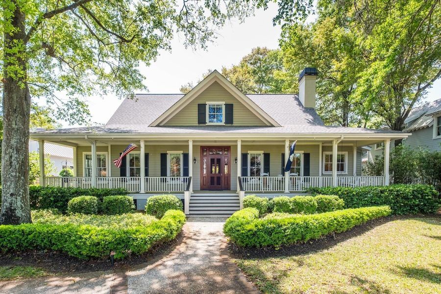 Front elevation of 707 Royall Avenue